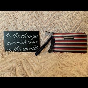 Tommy Hilfiger Wristlet